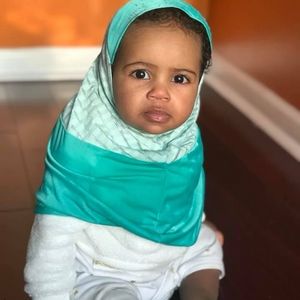 Meet your Posher, Zakira